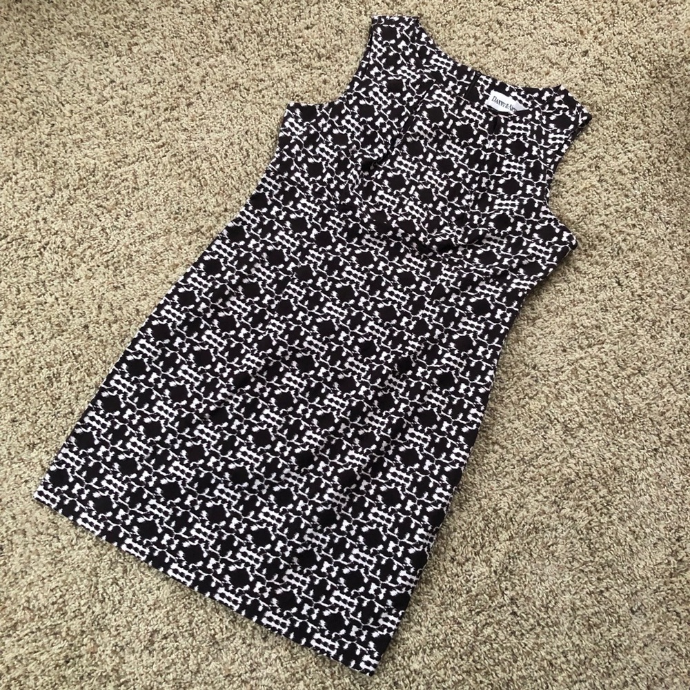 Danny & Nicole Black/White Patterned Dress Size 14P